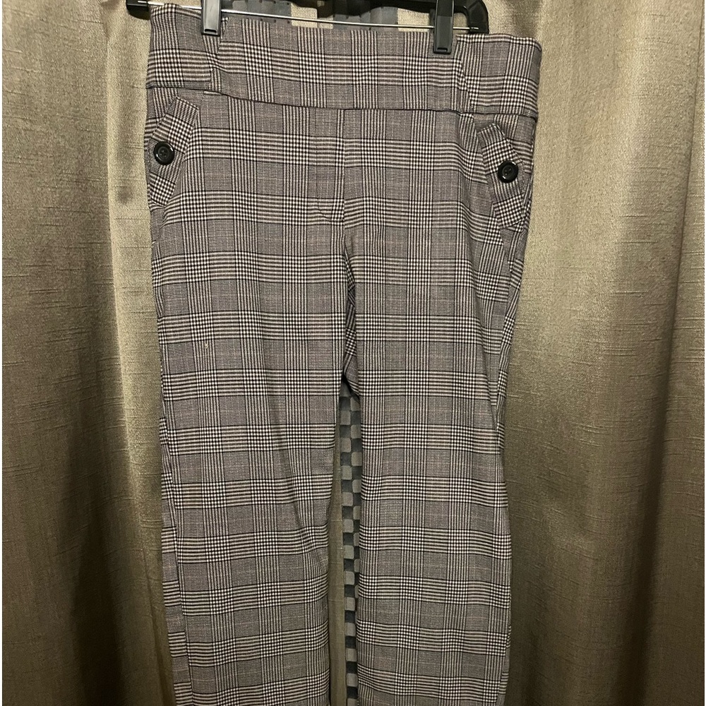 Soho Brand pant.  Size large.  Pull on with slit up the ankle (shown)